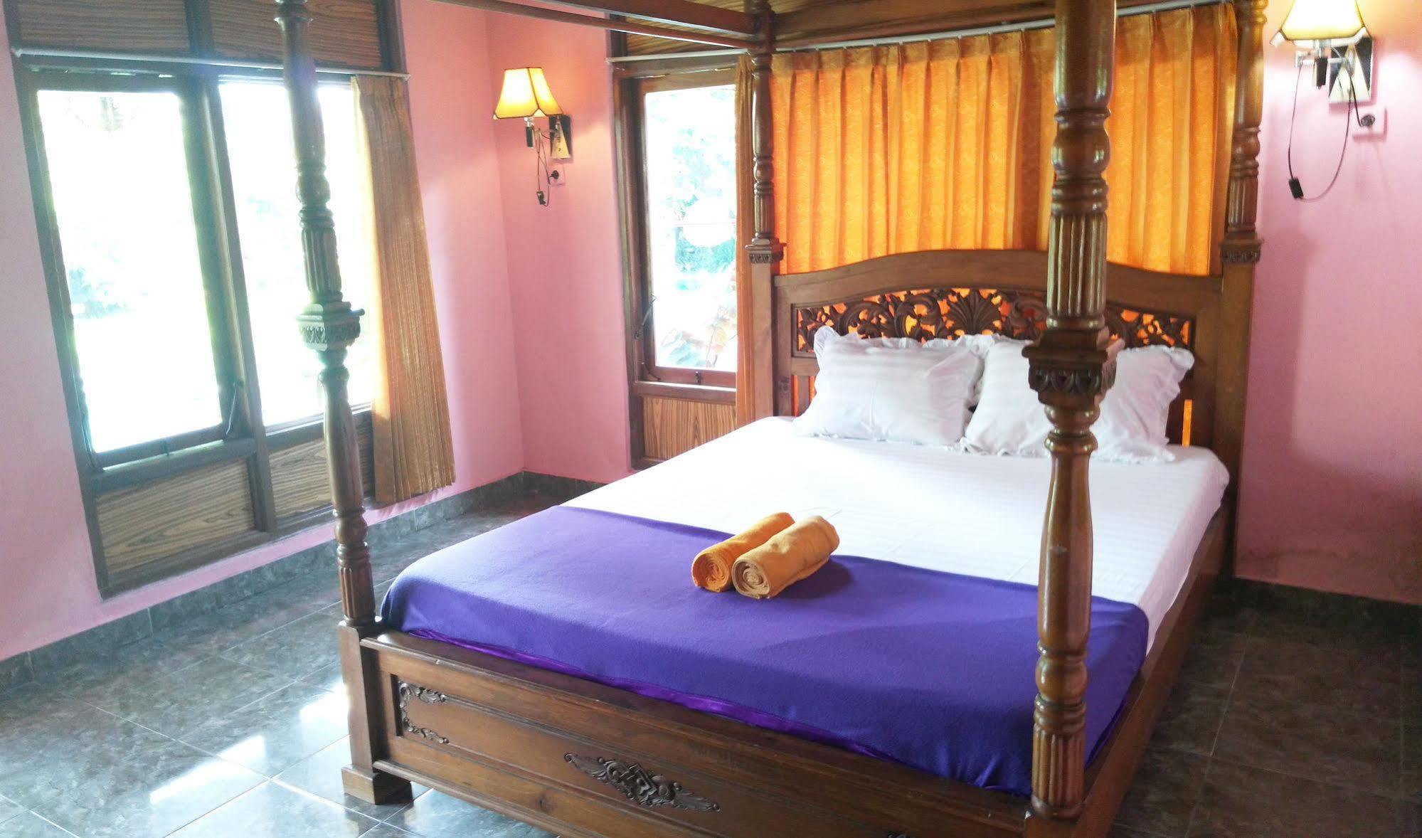 Rona Accommodation Ubud Esterno foto