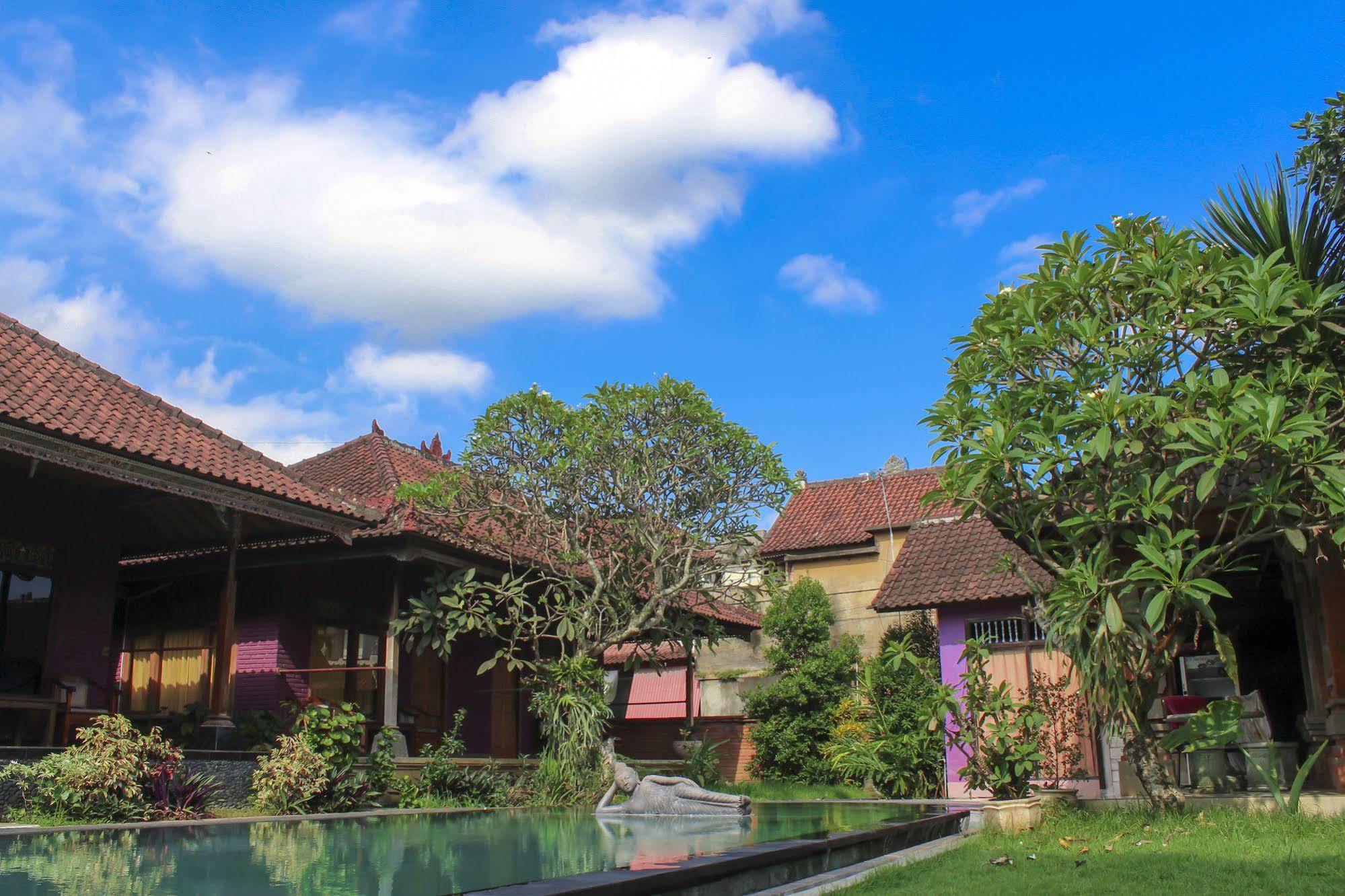 Rona Accommodation Ubud Esterno foto