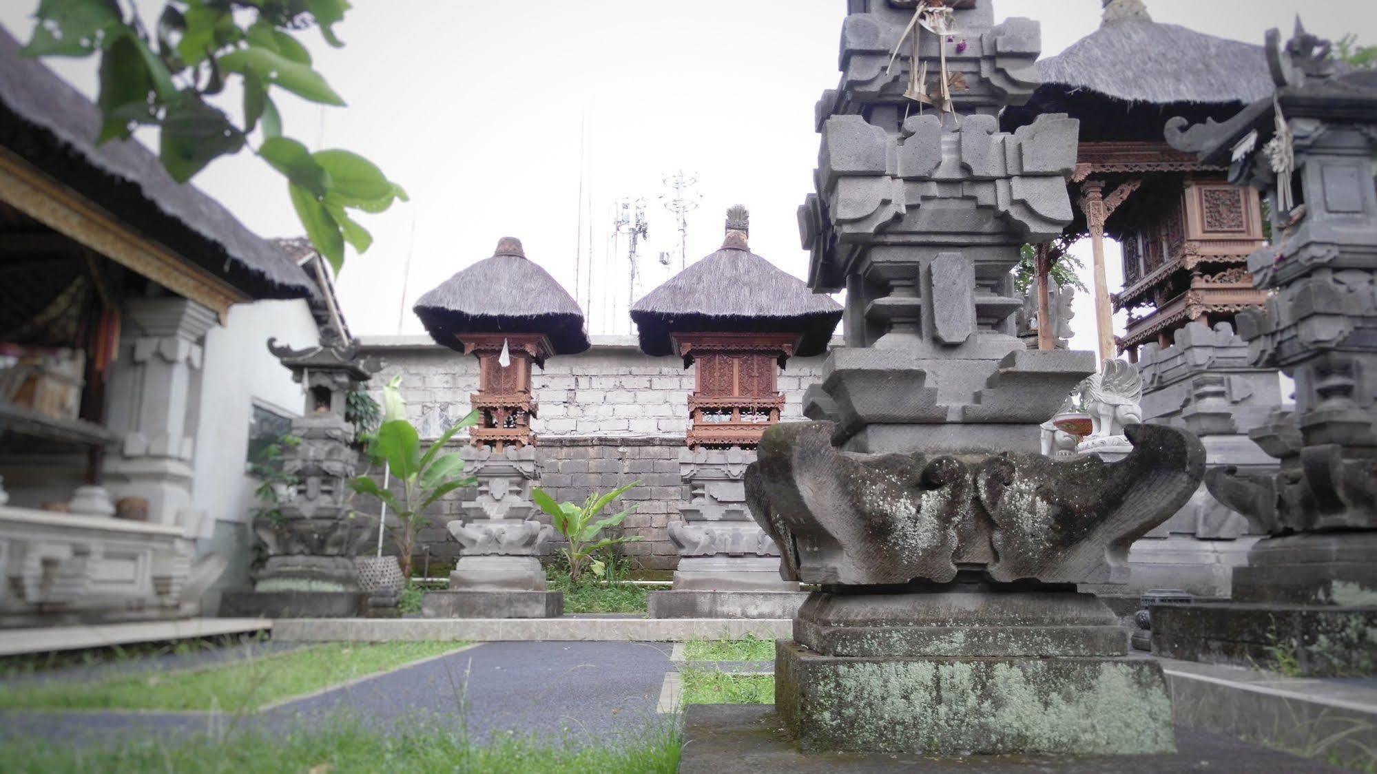 Rona Accommodation Ubud Esterno foto